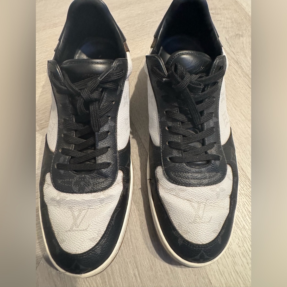 Men’s Rivoli Louis Vuitton sneakers - size 10 (fits like an 11)